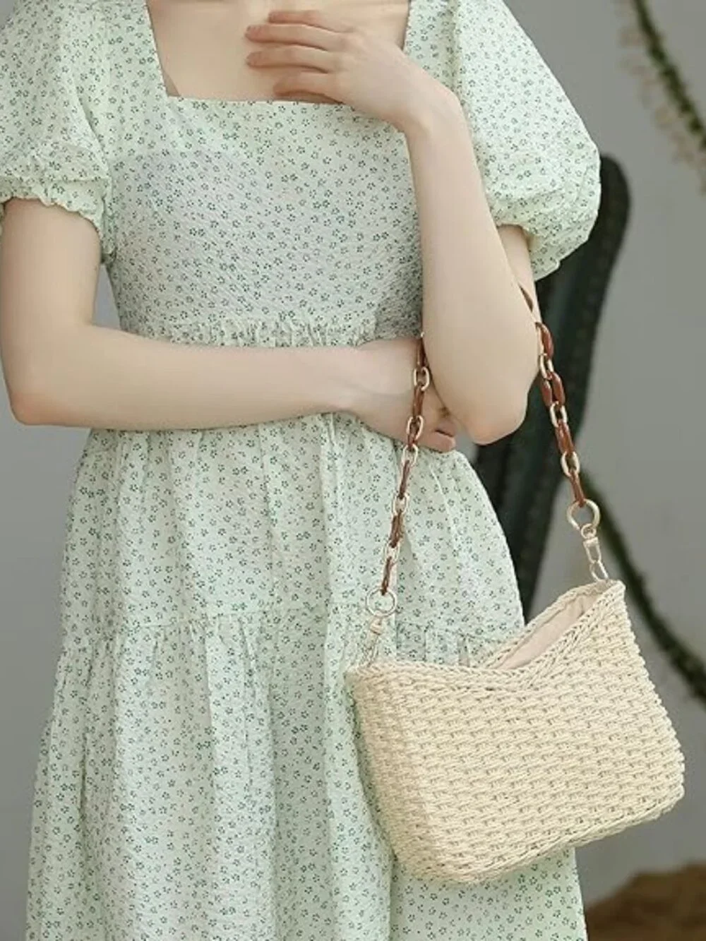 Small Straw Woven Crossbody Bag